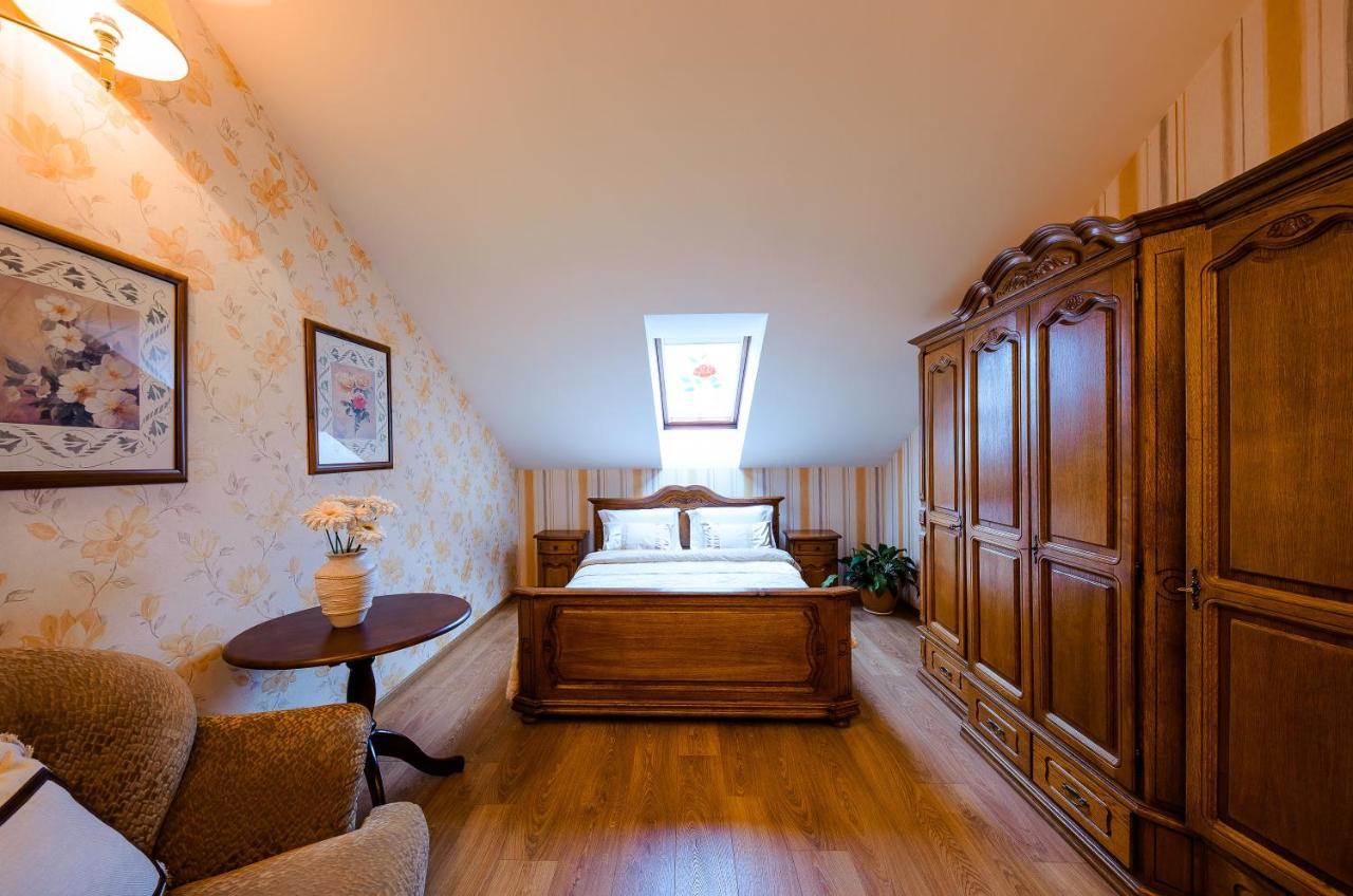 Boutique Apart-Hotel Sherborne Kiev Ngoại thất bức ảnh
