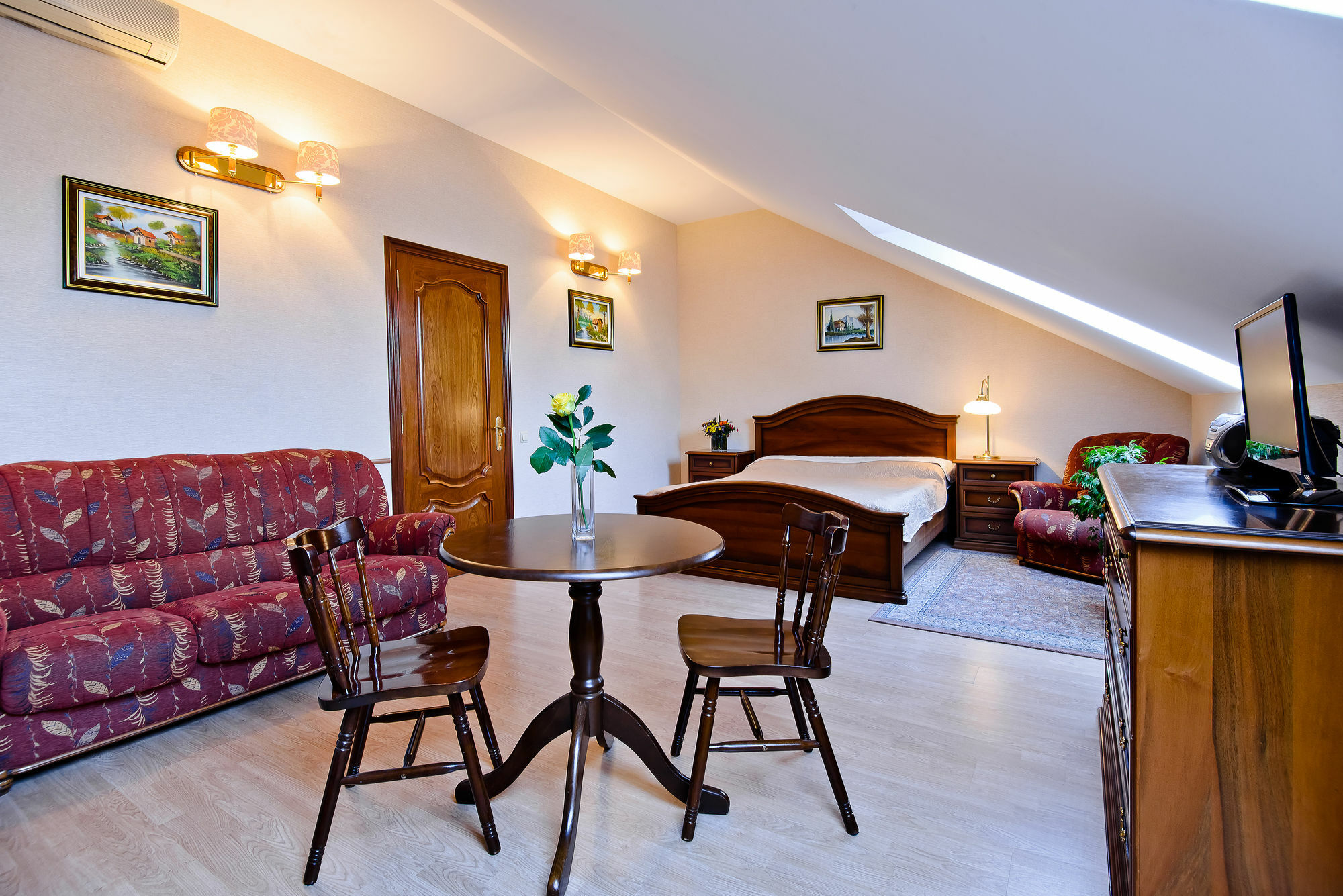 Boutique Apart-Hotel Sherborne Kiev Ngoại thất bức ảnh